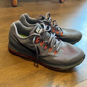 Nike Zoom All Out lows. Size 10.5.